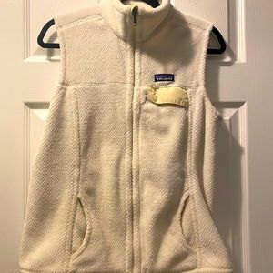 VGUC Patagonia retool vest- size L white/offwhite